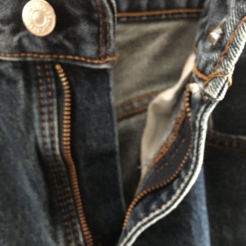 EUC LEVI 550 30 X 32 BLUE DENIM JEANS ZIP FRONT - Picture 8 of 12